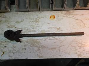 lot 2013 image: Reed Pipe Threader Die Head and Shaft