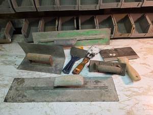 lot 2016 image: Dayton Steel Trowel and Others