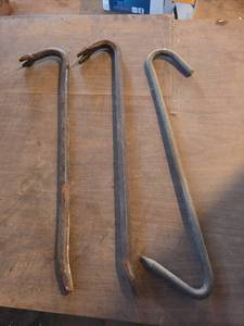 lot 2051 image: 2 - 24in Crowbars and Large Hook