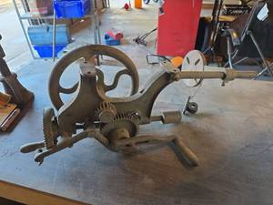 lot 2065 image: Hamilton Blount Forge Blacksmith Tool