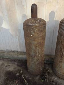 lot 3055 image: Industrial Gas Cylinder