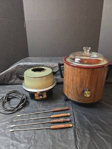 lot 3010 image: Vintage 1970s Mardi Gras Electric Fondue Set with Forks and Crock-Pot