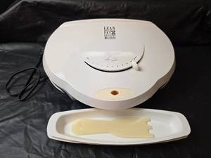 lot 3012 image: George Foreman Lean Mean Fat Grilling Machine, Like New