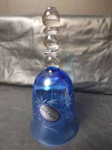 lot 3035 image: Opah Crystal , German Hand Cut Crystal Bell with Floral Starburst Design - Cobalt Blue with Clear Glass Finial and Crystal Clapper, 6 inches