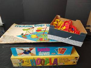 lot 3050 image: Vintage 1960s Ideal Board Games Collection - Mouse Trap, Hands Down & Hoop-La