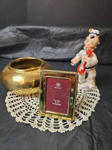 lot 3084 image: Ucagco Japanese Figurine with Burnes Photo Frame with Brass Flower Bowl and Doiley