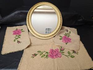 lot 3096 image: Vintage 17 x 14 Oval Mirror with Floral Coverlets