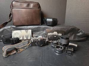lot 3105 image: Olympus OM10 Film Camera Kit with Accessories