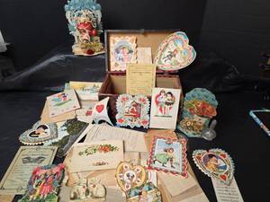 lot 3112 image: Vintage 1910s Valentine Cards, Letters and School Report Collection