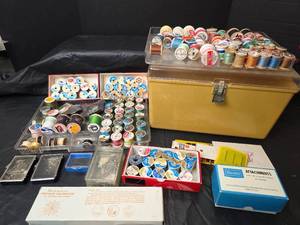 lot 3131 image: Large Thread Collection, Pins, Plastic Sewing Box and More