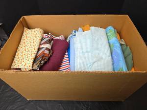 lot 3142 image: Mixed Cotton Fabric Lot - Quilting & Crafting Materials