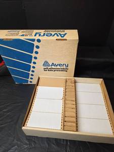 lot 3147 image: Avery Data Processing Labels Box
