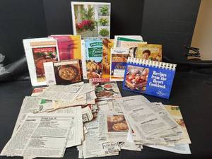 lot 3183 image: Cookbooks, Recipe Card, Clippings of Recipes and Success with Houseplants Book
