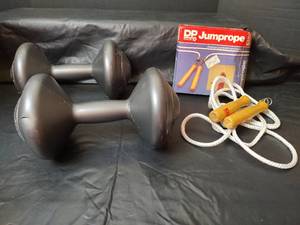 lot 3185 image: DP For Life Jumprope and 6.6 lb Weights