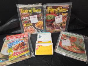lot 3201 image: Taste of Home Magazine Collection and Recipe Cards