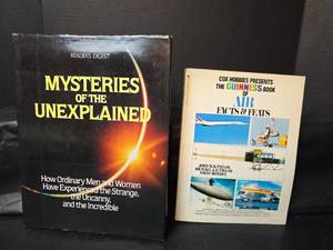 lot 3203 image: Readers Digest Mysteries & Guinness Air Facts Book Set