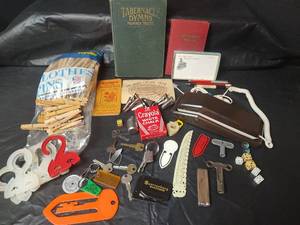 lot 3206 image: Mixed Lot - Push Button Phone, Tabernacle Hymn Book, Recipe Cards, Ruhms Phosphate Rock Book and More