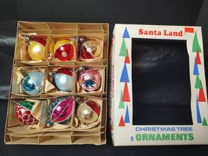 lot 3234 image: Vintage Handblown Christmas Tree Ornaments
