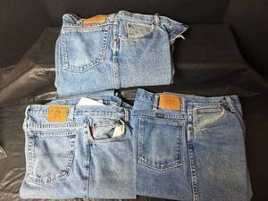 lot 3256 image: 3 Pairs Mens 34x30 Jeans