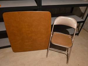 lot 3321 image: Samsonite Metal Folding Table with 1 Chair