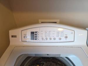 GE Profile High Efficiency Extra Large Capacity Top Load Washer Powers on and Goes Through Cycle