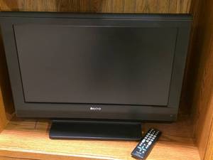 lot 91 image: Sanyo 26-inch LCD TV with Remote DP26648