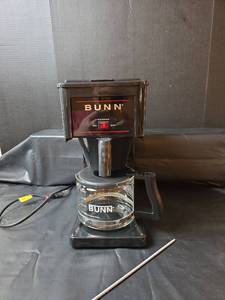 lot 206 image: Bunn GR10-B Commercial Coffee Maker Parts Only