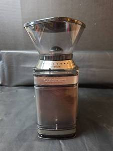 lot 207 image: Cuisinart DBM-8 Supreme Grind Coffee Mill