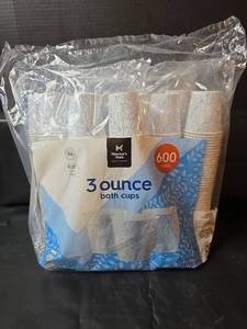 lot 208 image: Members Mark 3oz Bathroom Cups - 600 Count