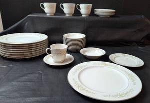 lot 240 image: Crown Victoria Carolyn pattern Yellow Floral China Set mismatched pieces