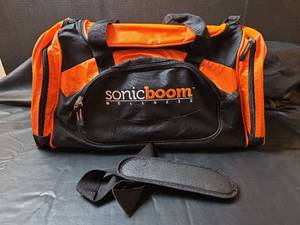 lot 276 image: Sonic Boom Wellness Gym Duffle Bag