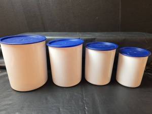 lot 299 image: NEW Tupperware Servalier Canister Set