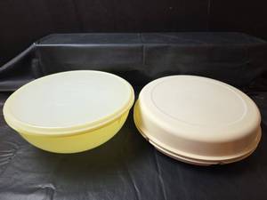 lot 300 image: Tupperware Fix-N-Mix Bowl and Vegetable Keeper