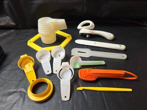 lot 311 image: Tupperware Measuring Spoons and Cups Set with Holder and Utensils