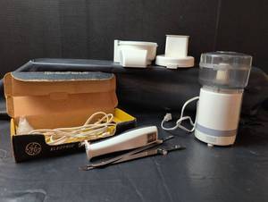 lot 317 image: GE Electric Slicing Knife EK-9 with Original Box and Conair Cuisine Food Processor