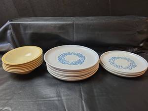 lot 370 image: Authentic English Stoneware Dinnerware Set (5 dinner plates and 3 salad plates) and 6 Hearthside Garden Festival Bowls