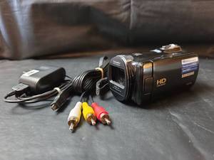 lot 377 image: Samsung HMX-F80 HD Camcorder with Accessories Powers on