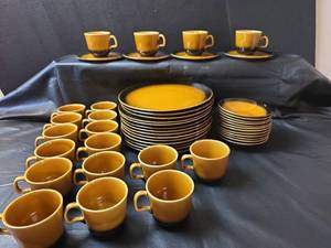 lot 392 image: Kristina Collection Yellow Dinnerware Set 49pc.