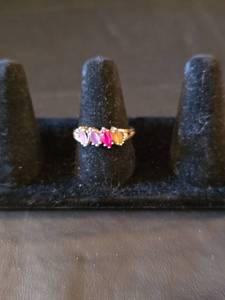lot 432 image: Multi-Stone 10K Gold Ring with Pink and Purple Gems, wt. 2.42gm, Size 7.5