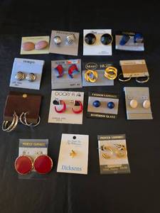 lot 446 image: 1980s Fashion Earring Collection