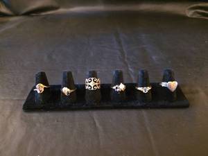 lot 462 image: Ring Collection