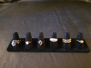 lot 463 image: Ring Collection