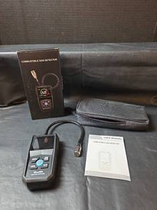 lot 509 image: SeeSii Combustible Gas Detector with Digital Display