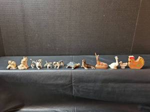 lot 519 image: Collection of Miniature Animal Figurines