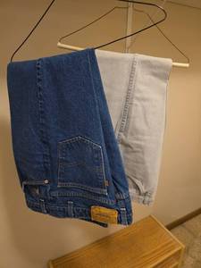 lot 545 image: Levis 517 and Rustler Denim Collection Size 34x30