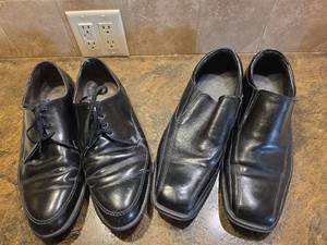 lot 550 image: Mens Black Leather Dress Shoes Bundle - 2 Pairs Dockers 11.5M and Lace up 11.5EE