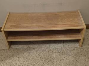 lot 553 image: Shoe Shelf