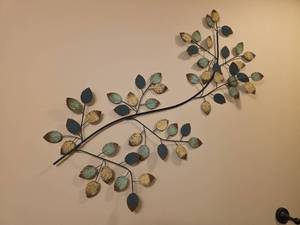 lot 560 image: Metal Leaf Branch Wall Art