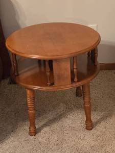 lot 576 image: Round Two-Tier Side Table with Turned Legs
