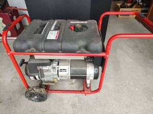 Troy-Bilt 5500W Portable Generator with Briggs & Stratton Engine with Multiple 120v Outlets, Breaker Protection and Wheeled Frame